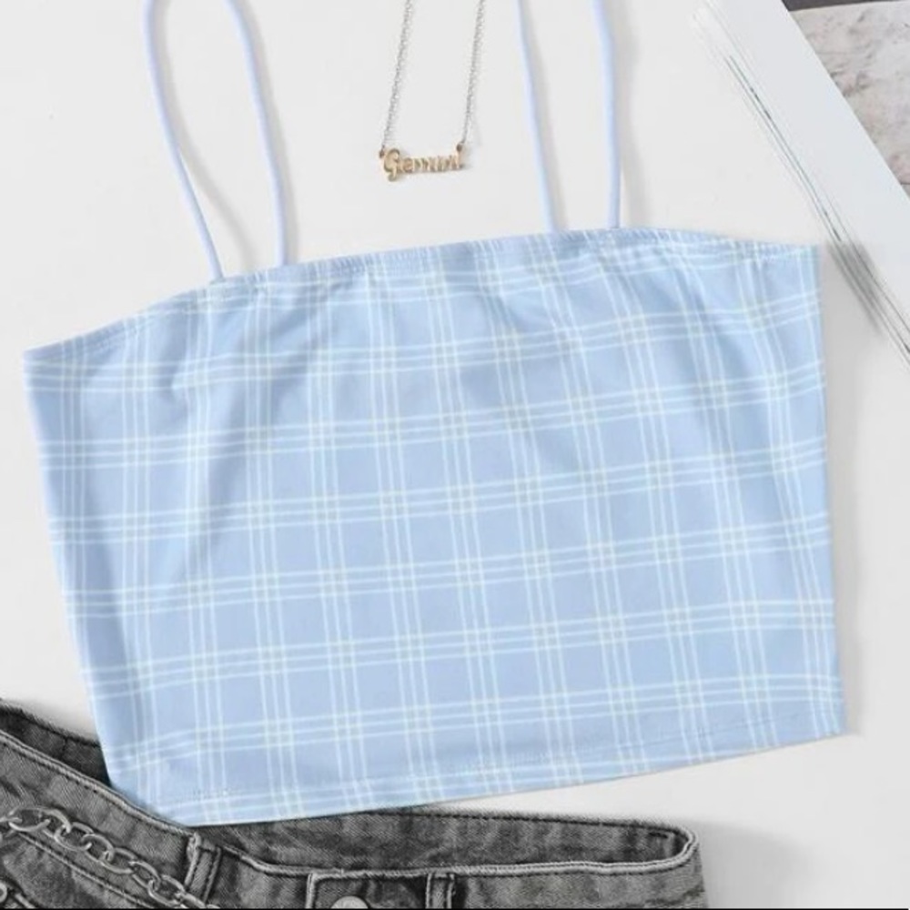 NEED TO SELL- shein- picnic table like pattern - never worn